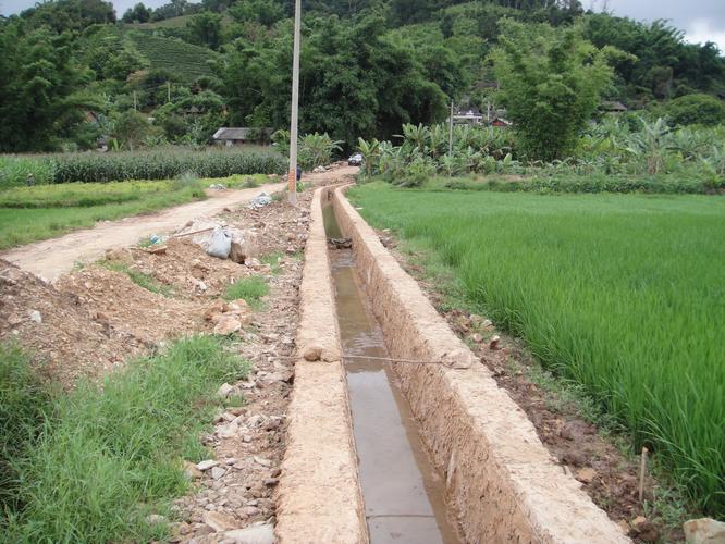 农业综合开发项目新建的灌溉沟渠